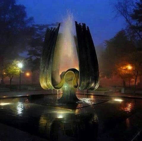 Marshall Memorial Fountain at dusk
